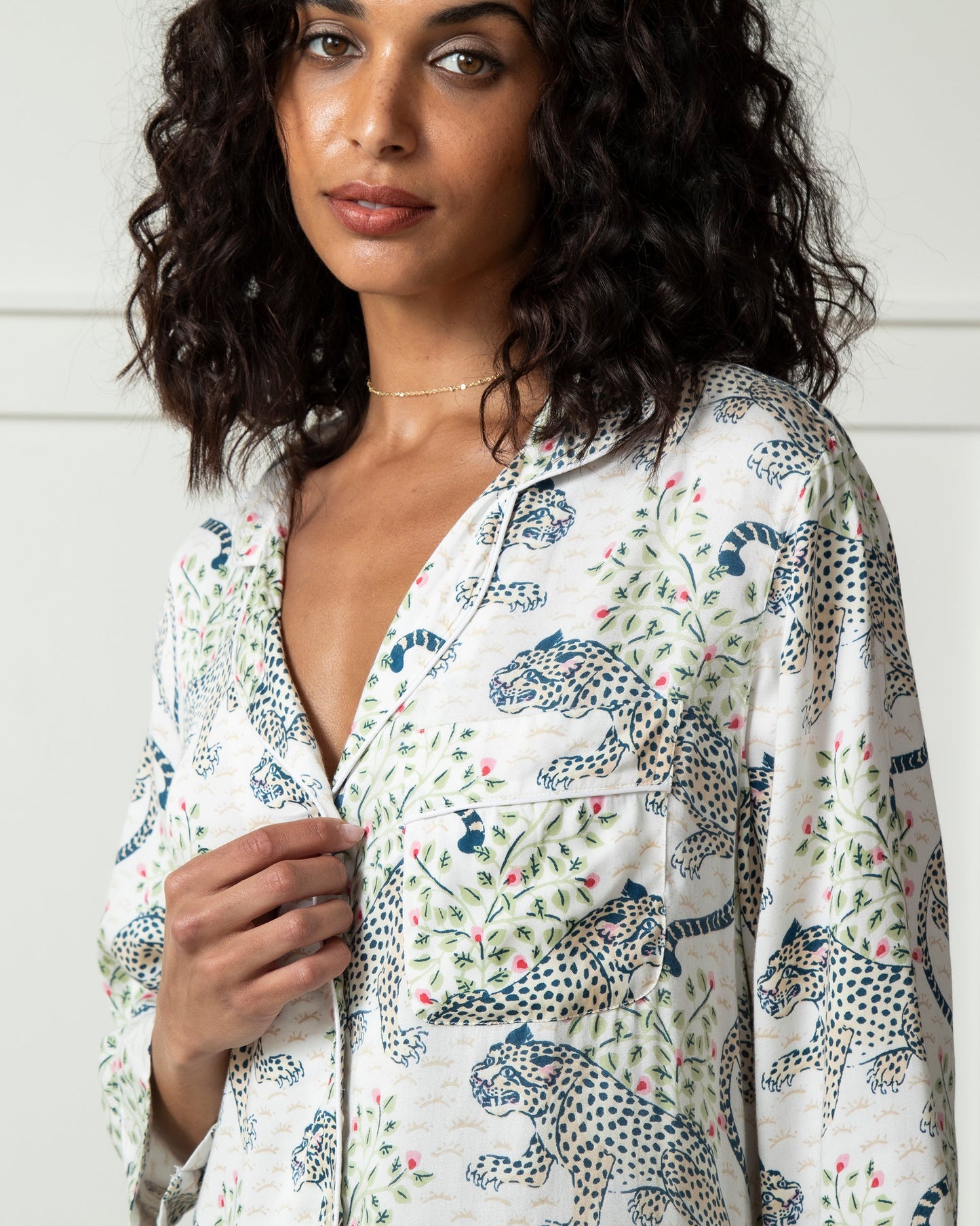 Bagheera - Eco Satin Sleep Shirt - Wedding Cake